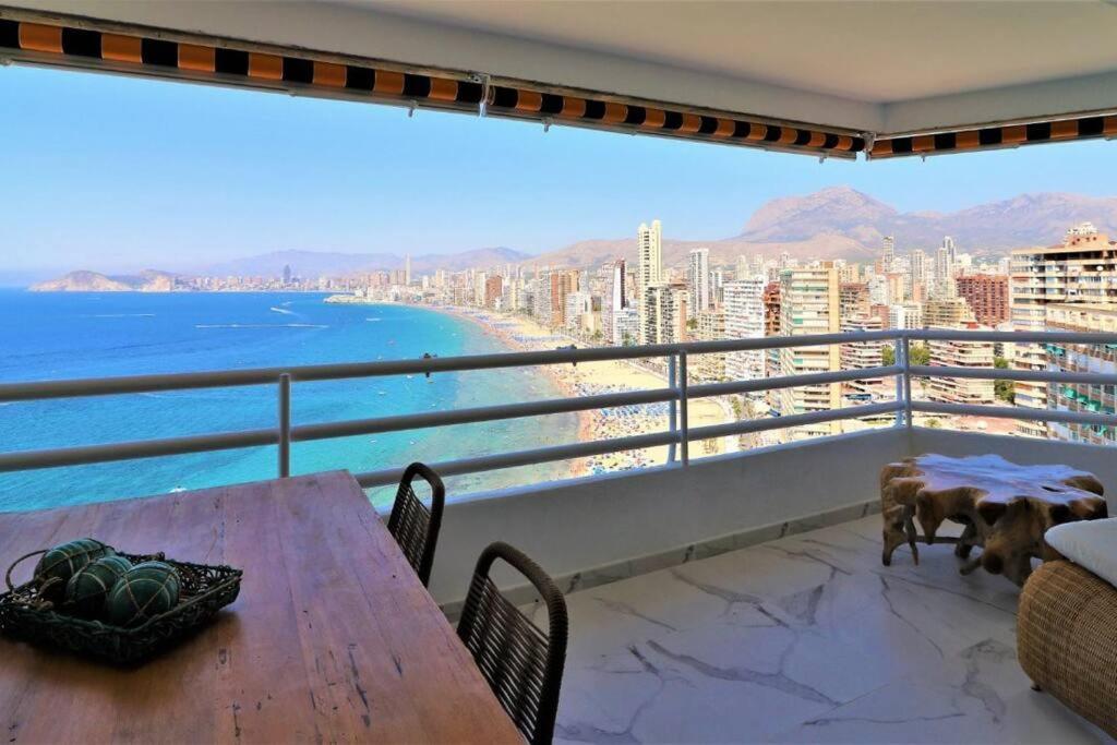 Luxurious 2-Bedroom Apt With Stunning Views, 1St Line On Levante Beach, Benidorm Dış mekan fotoğraf